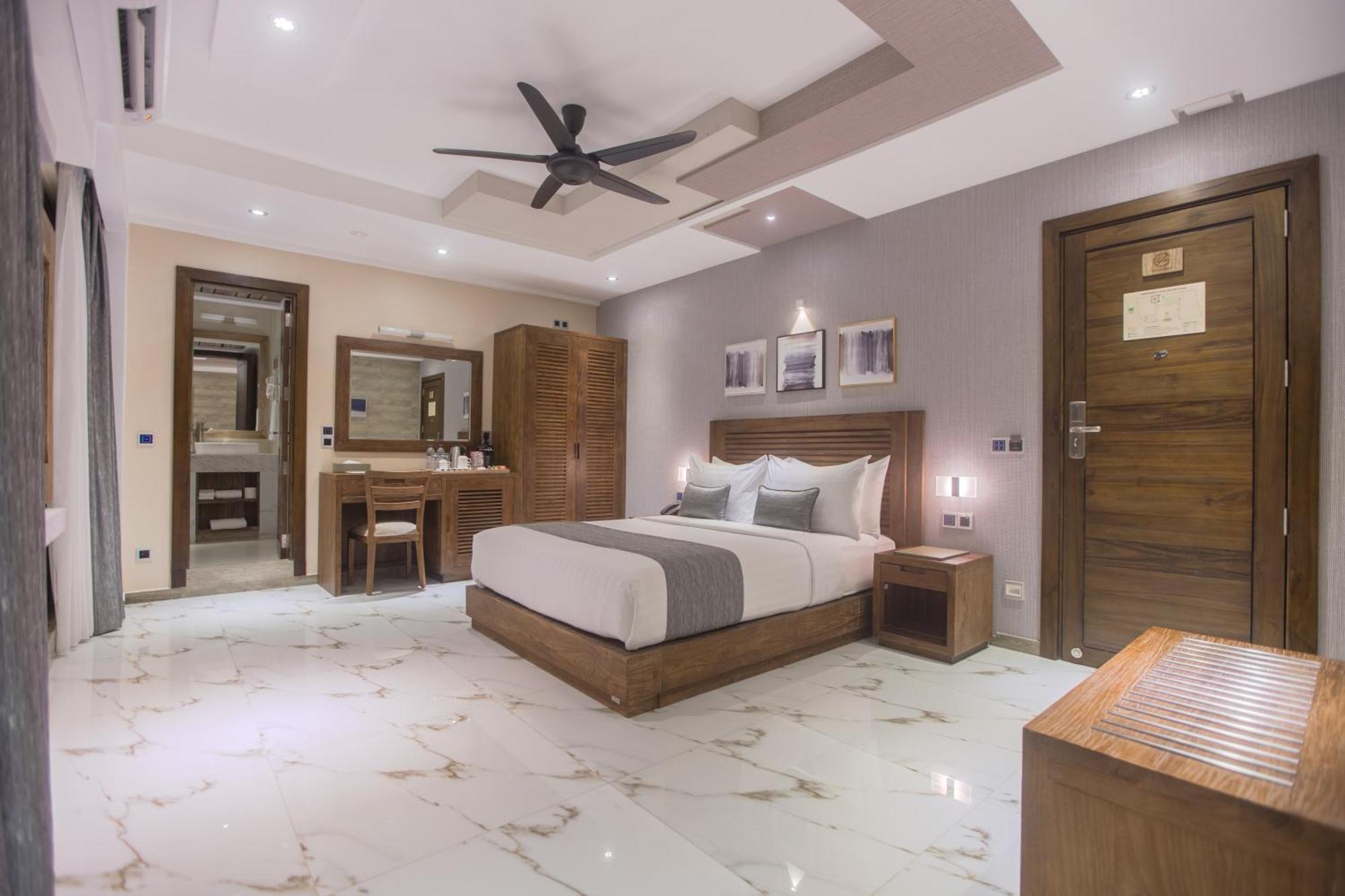 Samann Suite Balcony Return Airport Transfer