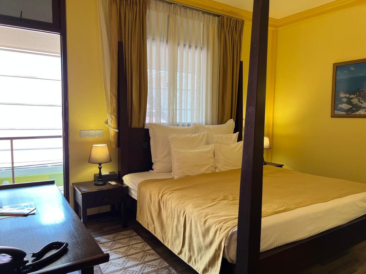 Superior Double Room Return Airport Transfer