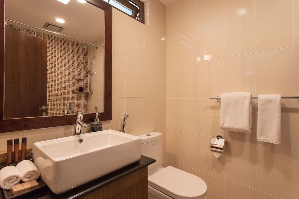 Premier Suite Return Airport Transfer on Food & Beverage Complimentary Gym Access